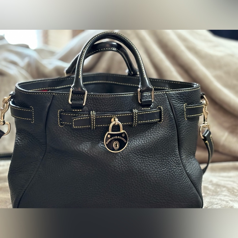 Dooney & Bourke Leather Purse | Color: Black | Size: Large